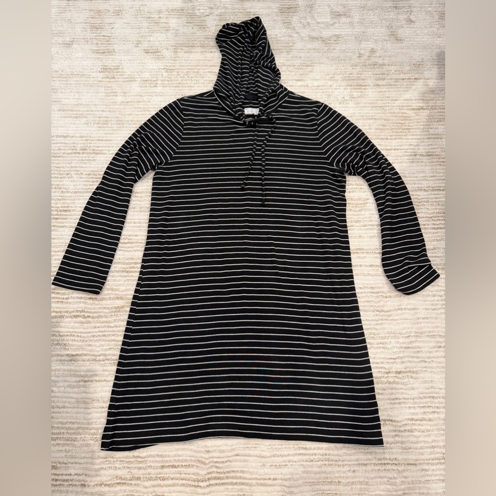 Lou & Grey Black and White Striped Garment